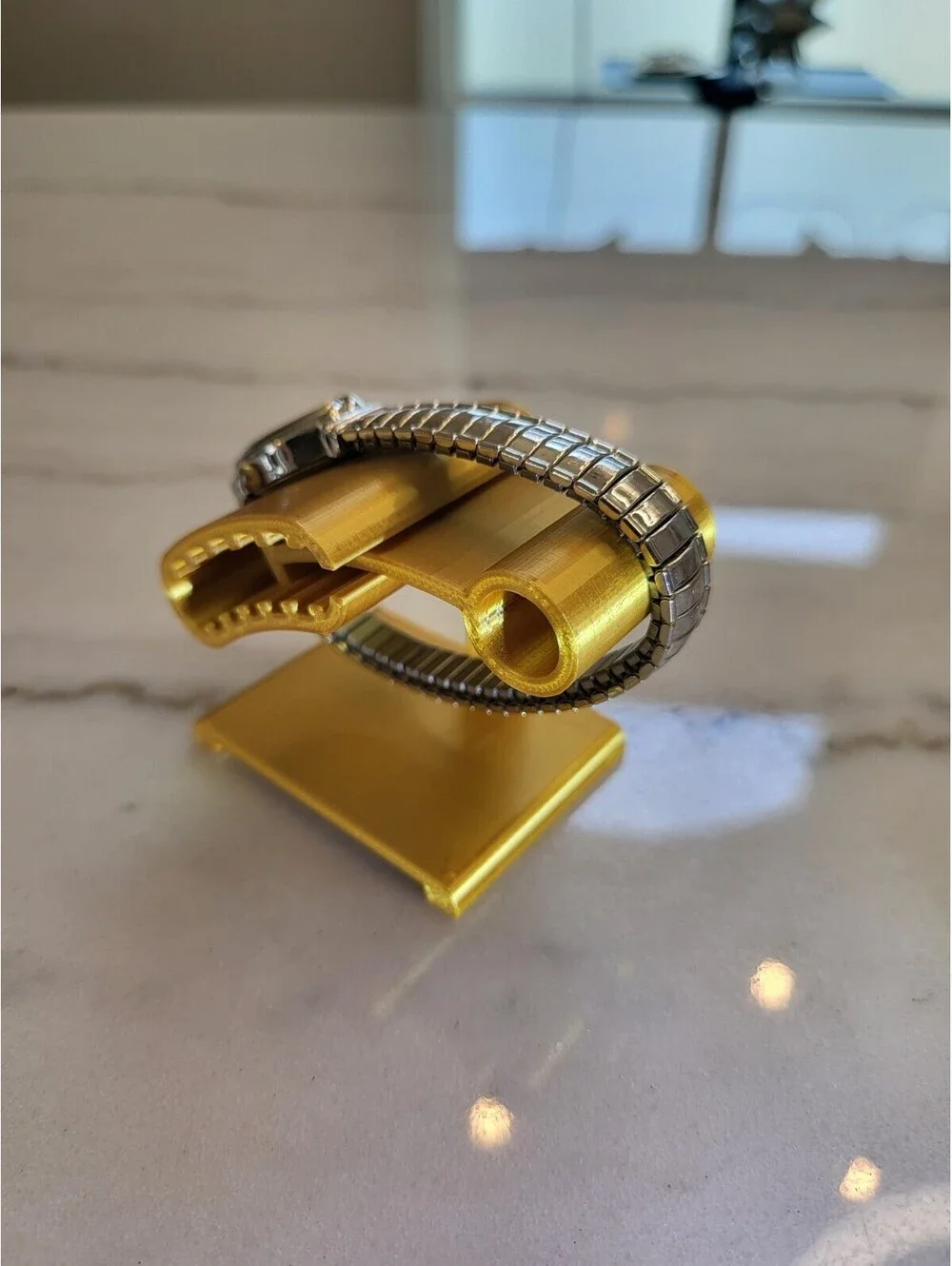 Vtg Elements Womans Watch New Battery Silvertone Stretch Bracelet 19mm Works EUC